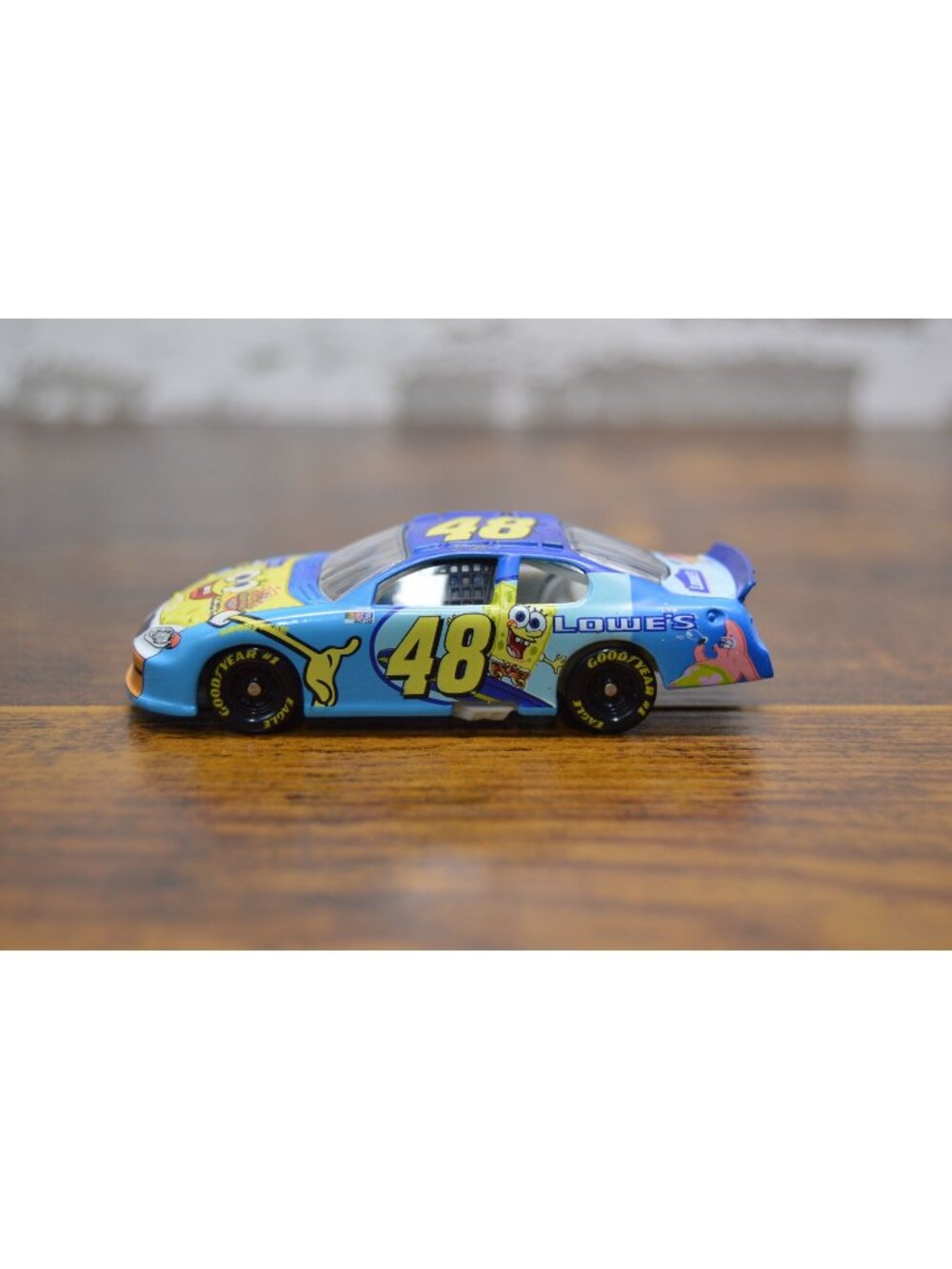 SpongeBob SquarePants #48 Jimmie Johnson NASCAR 2004 vintage car